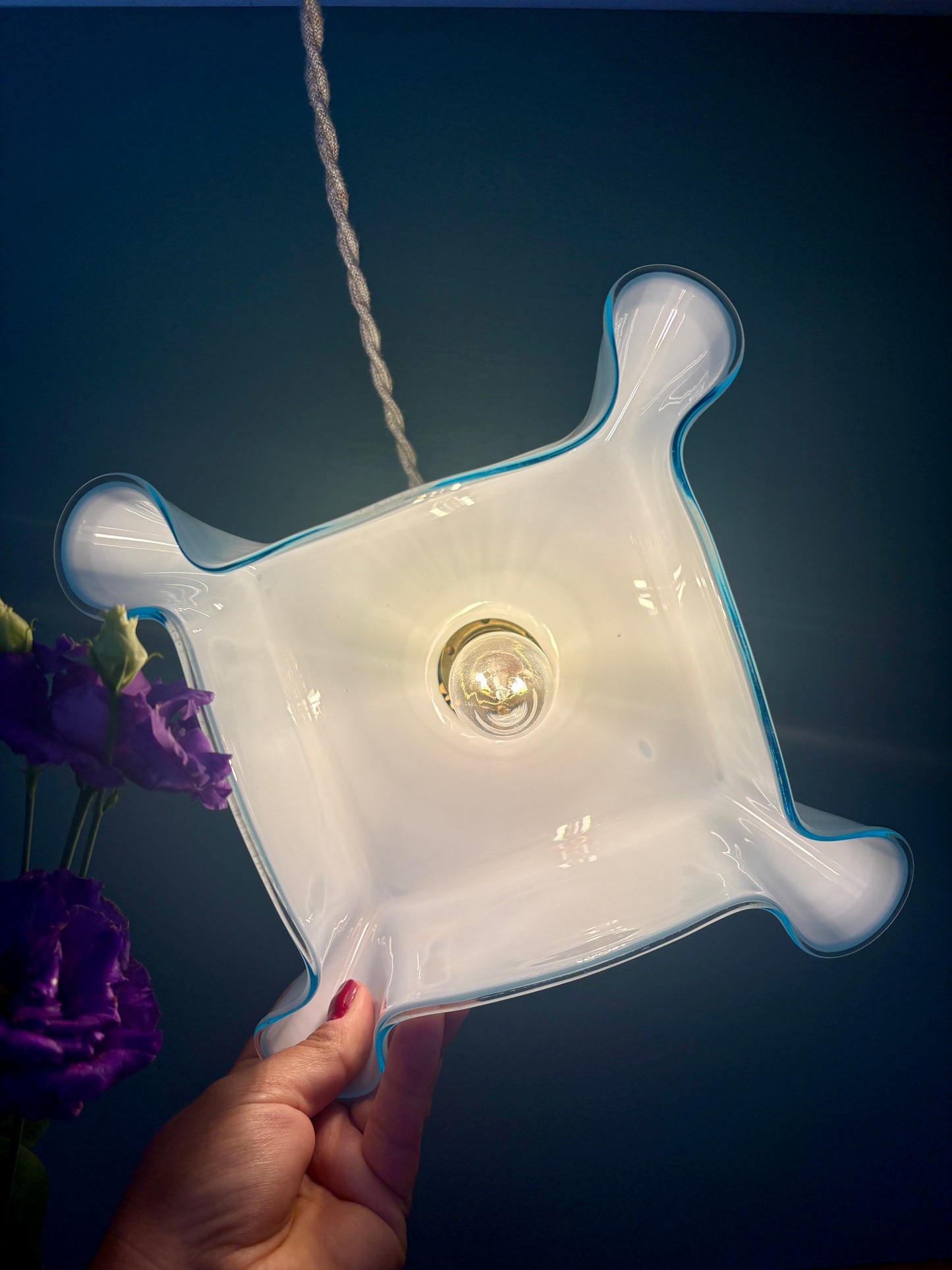 Suspension abat-jour vintage en opaline bleue