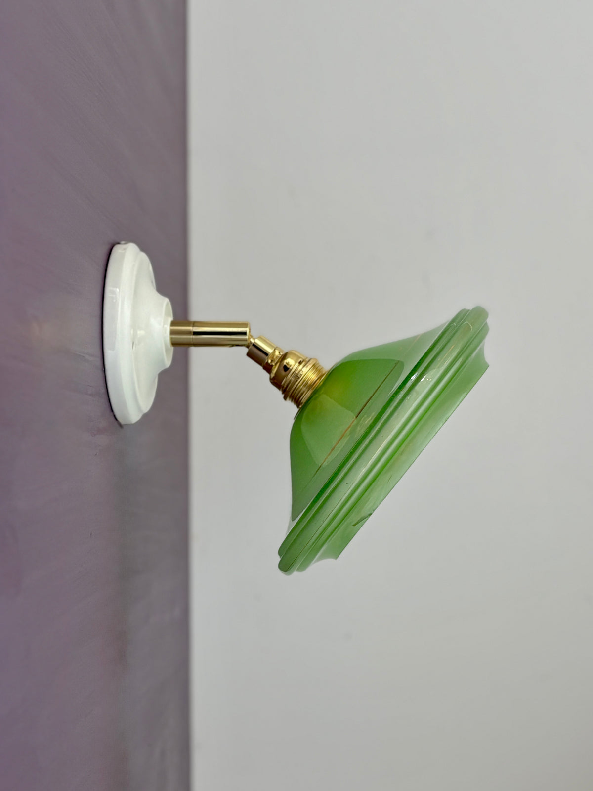 Applique abat-jour vintage en verre vert et or
