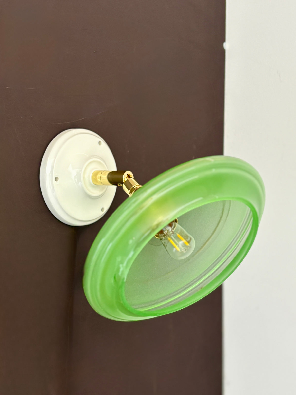 Applique abat-jour vintage en verre vert et or