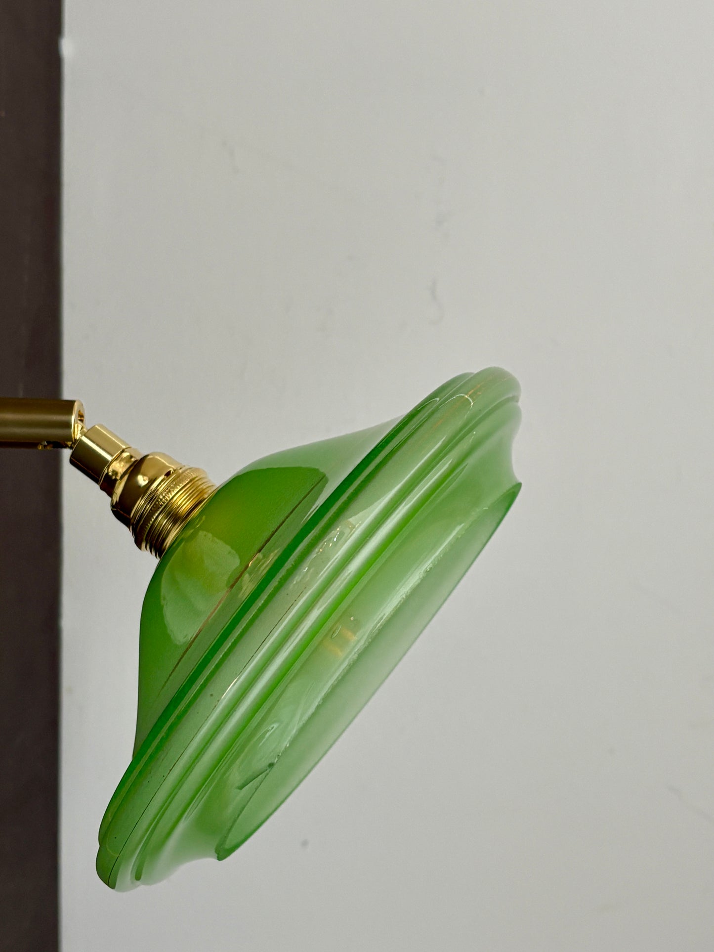 Applique abat-jour vintage en verre vert et or