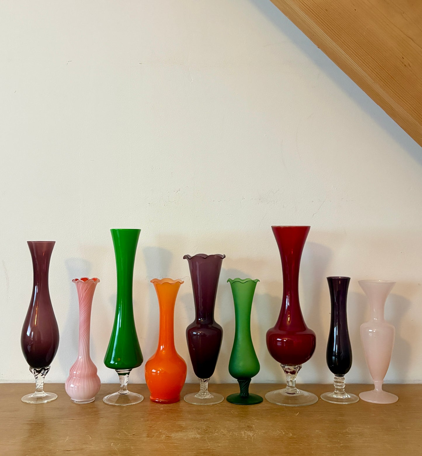 Lot de 9 vases/soliflores vintage en verre et opaline