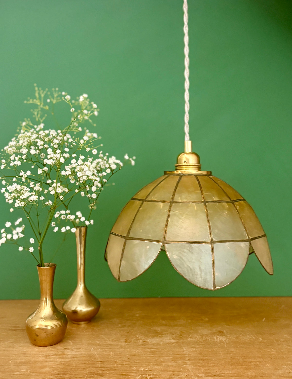 Suspension abat-jour vintage en nacre et laiton