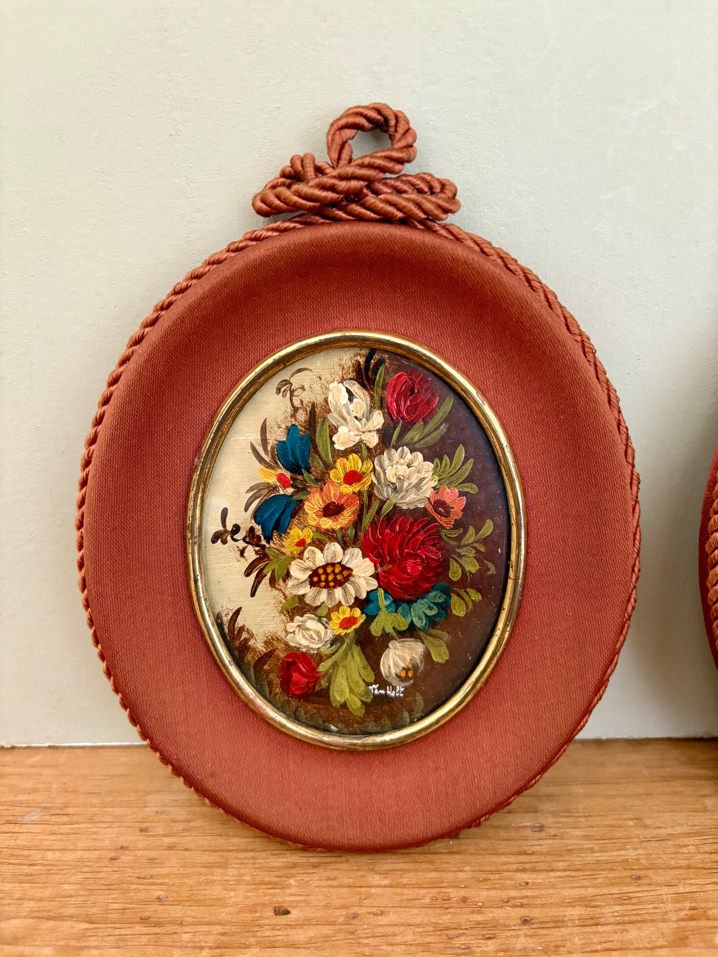 Lot de 2 petits cadres anciens et peintures de fleurs