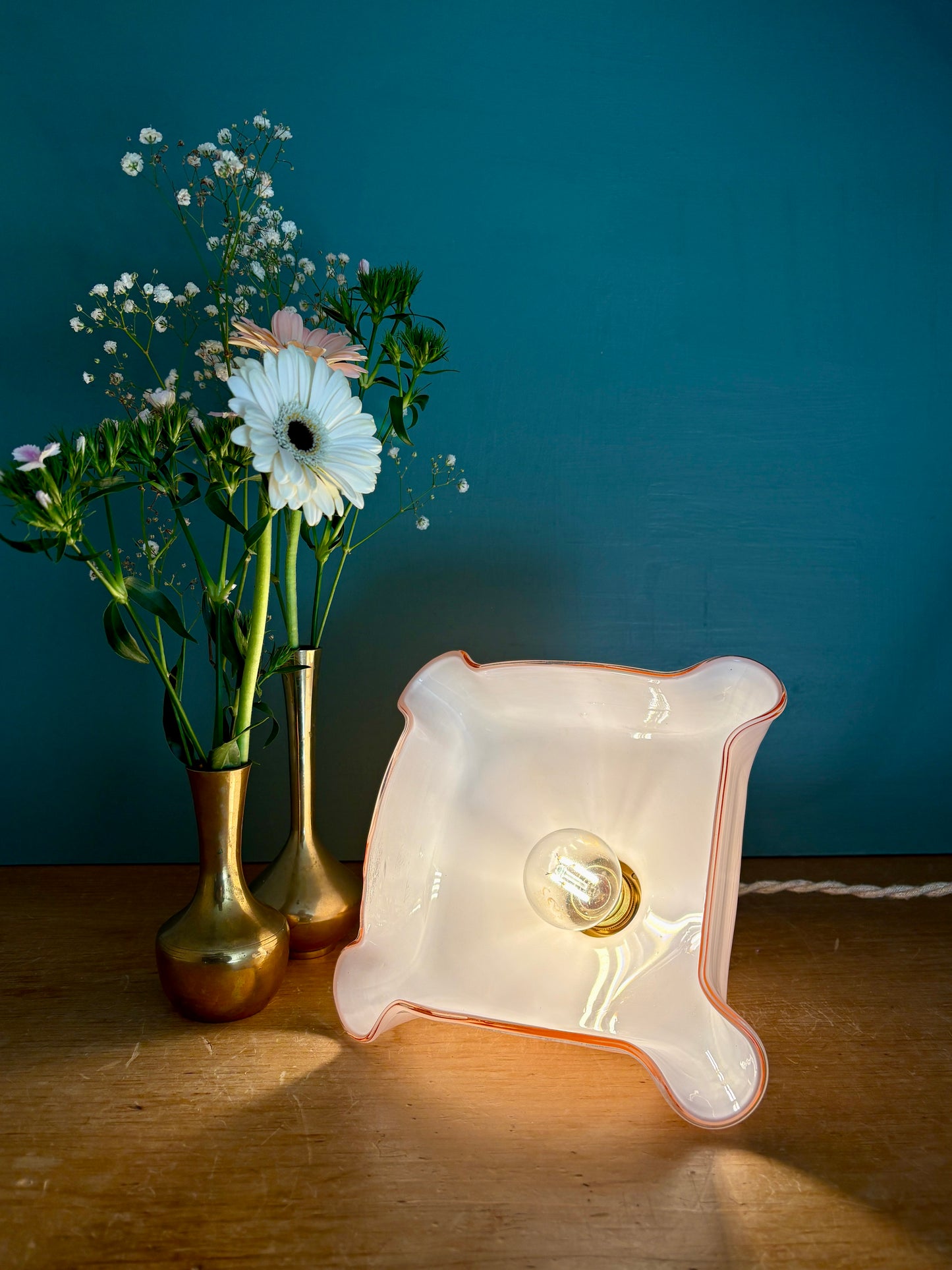 Suspension abat-jour vintage en opaline rose