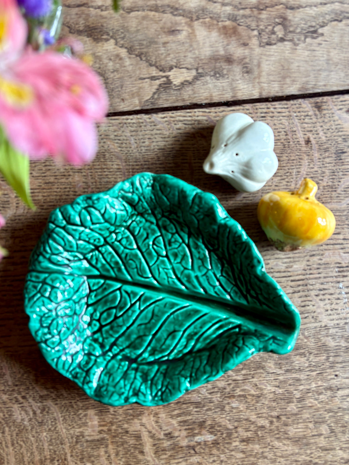 Ensemble sel et poivre vintage en barbotine