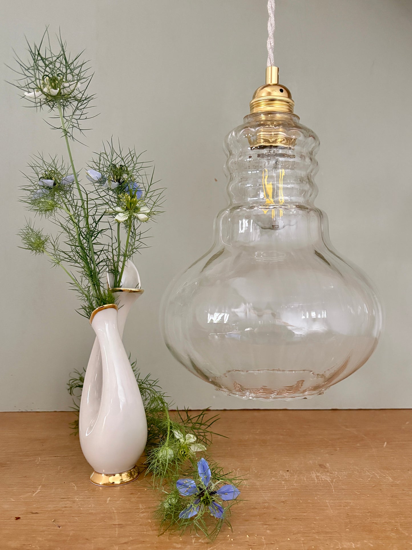 Suspension globe vintage en verre transparent