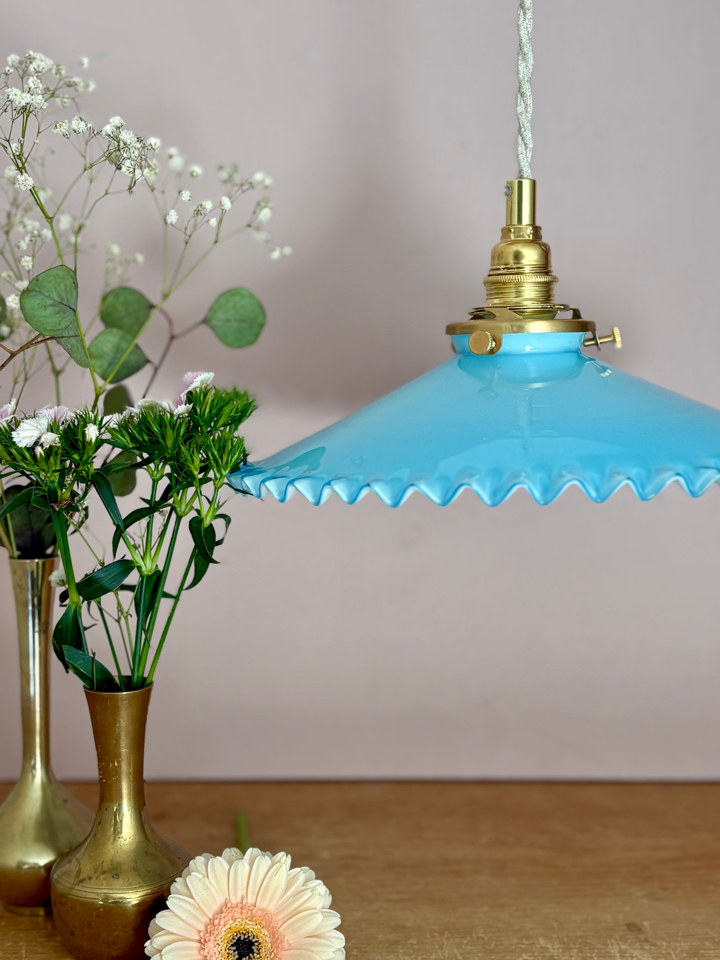 Suspension abat-jour vintage en opaline bleue