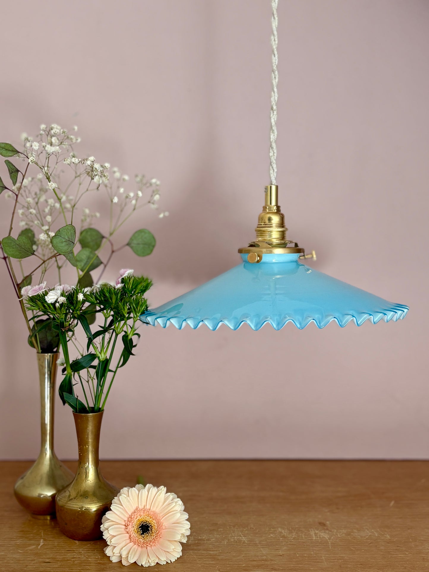 Suspension abat-jour vintage en opaline bleue