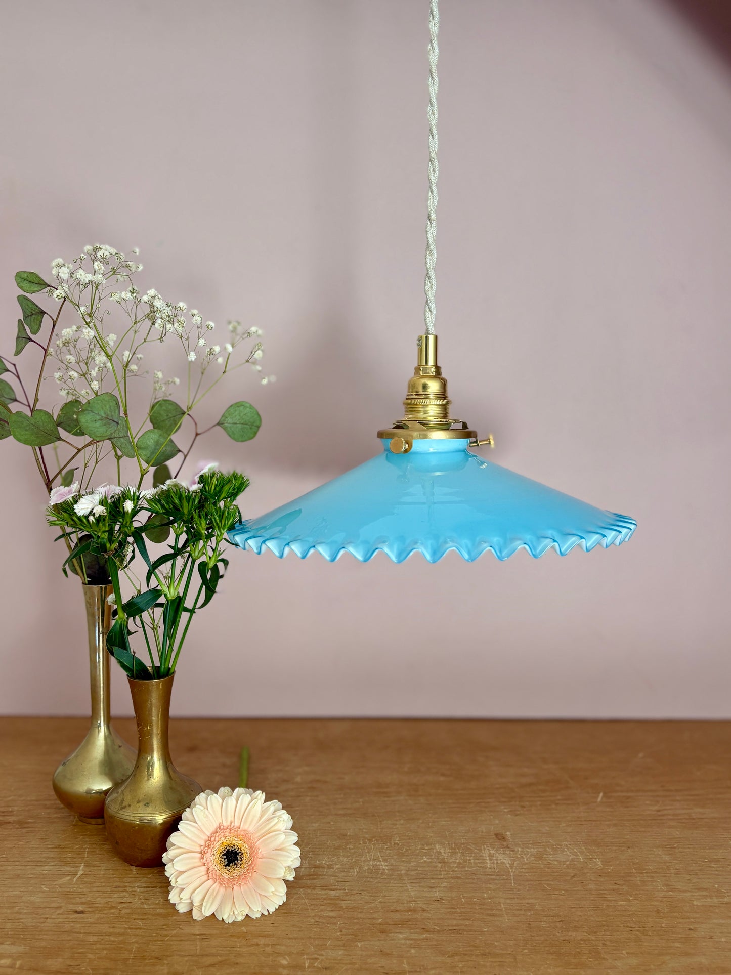 Suspension abat-jour vintage en opaline bleue