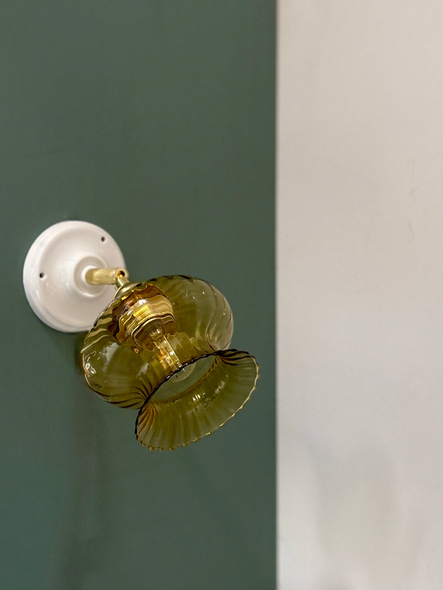 Applique tulipe vintage en verre ambré (AT1)