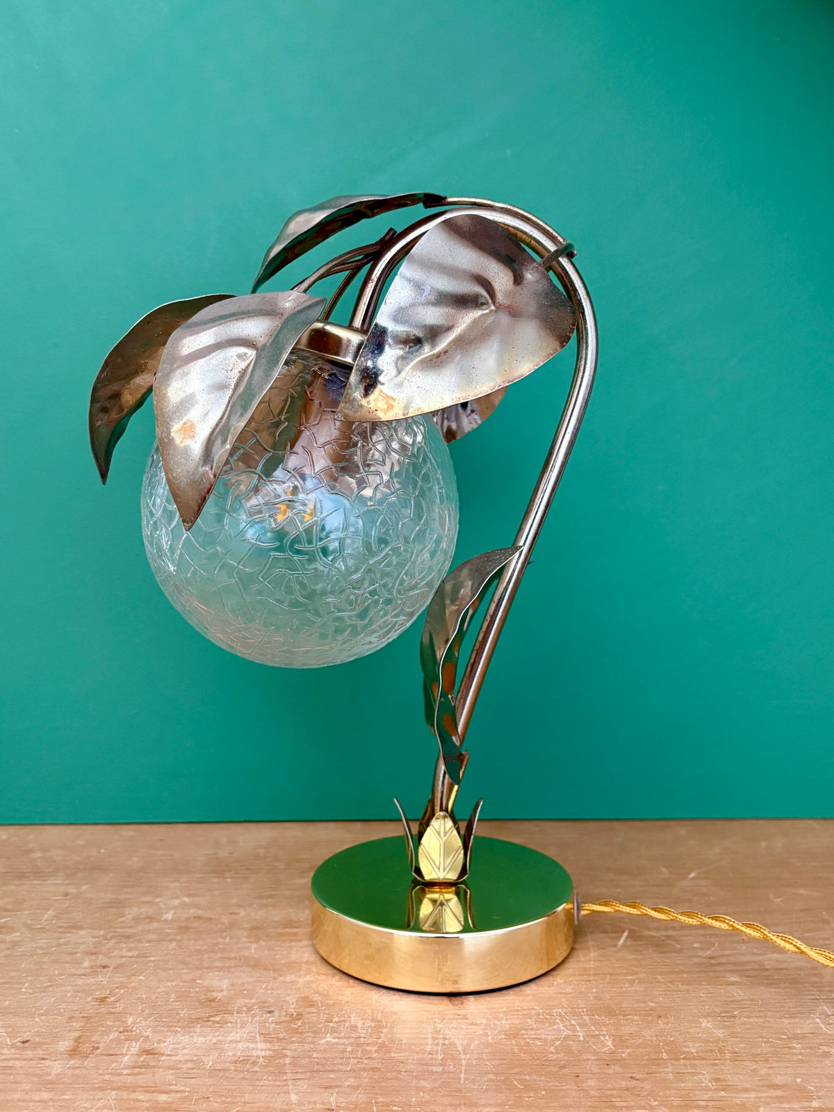 Lampe vintage feuilles en laiton doré et globe en verre transparent (H2)