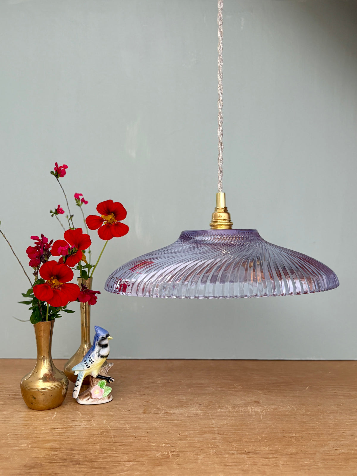 Suspension abat-jour vintage en verre violet - collection vaisselle -