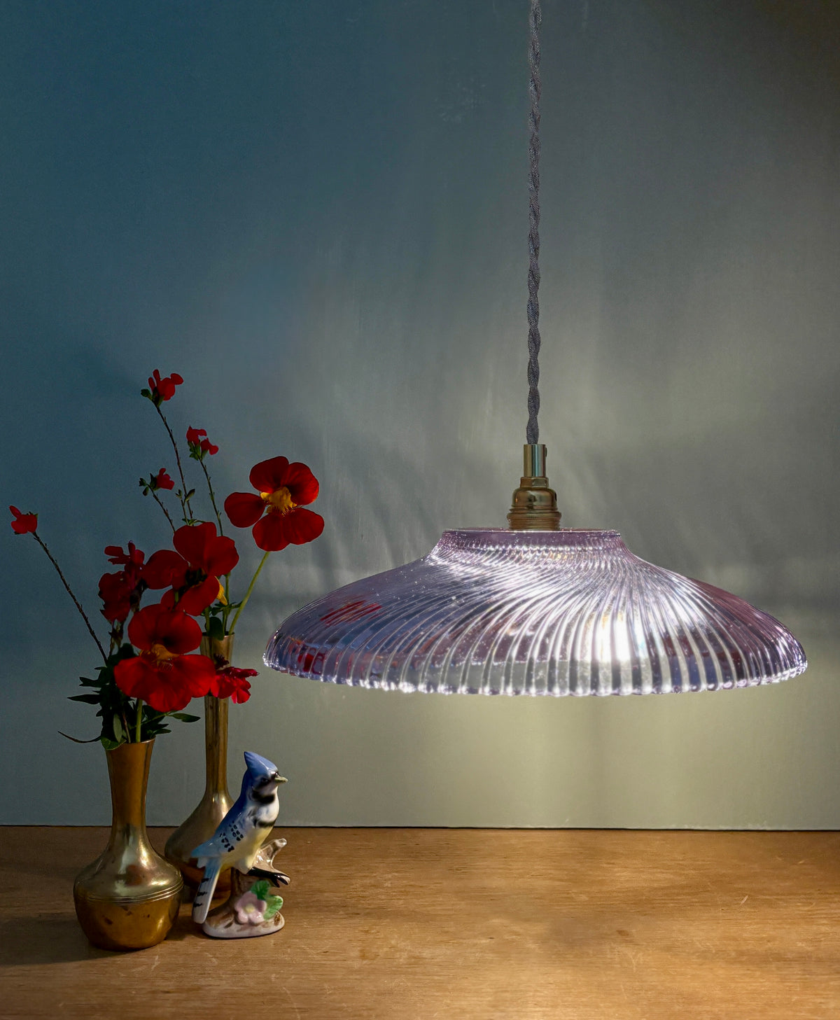 Suspension abat-jour vintage en verre violet - collection vaisselle -