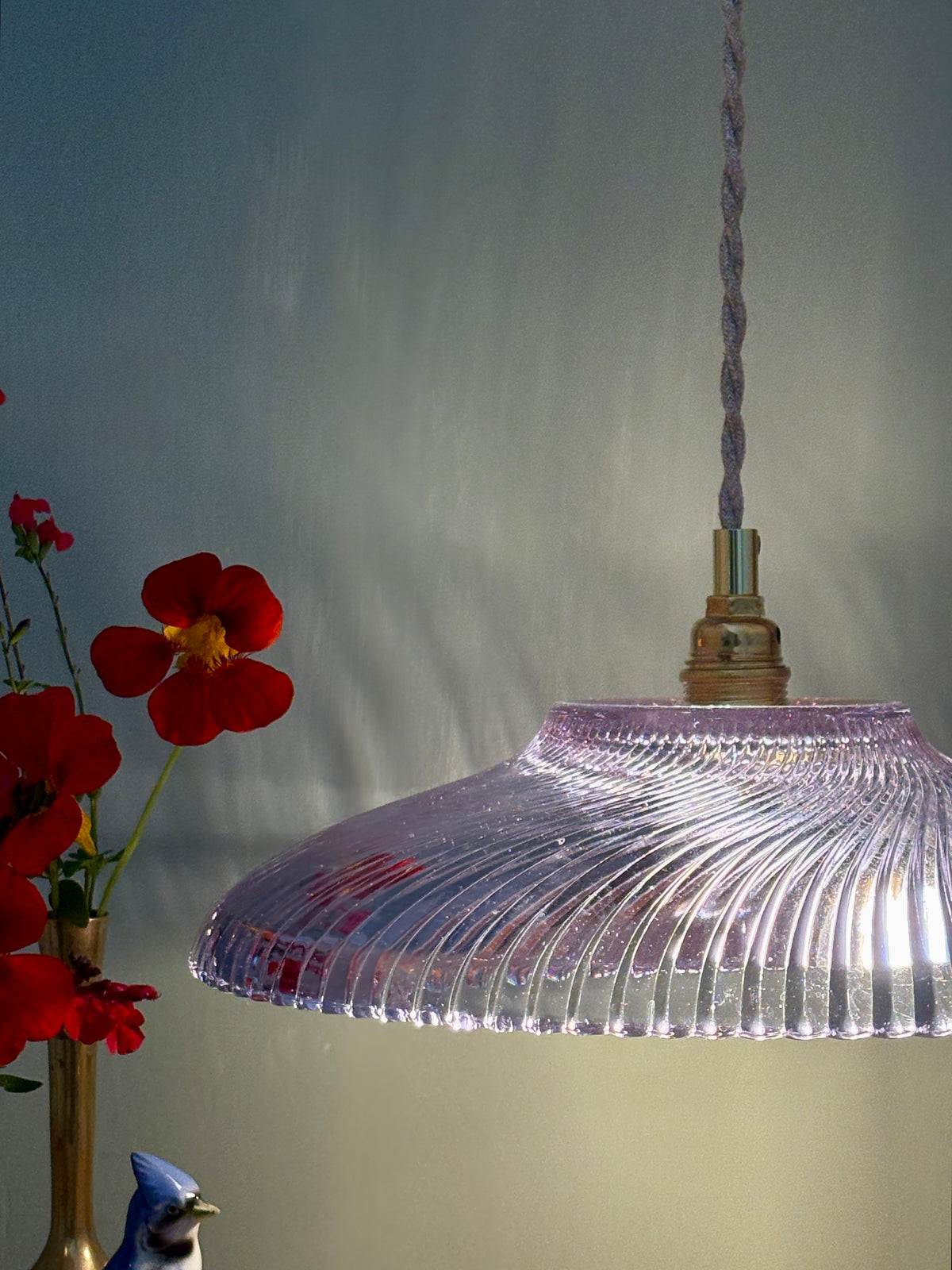 Suspension abat-jour vintage en verre violet - collection vaisselle -