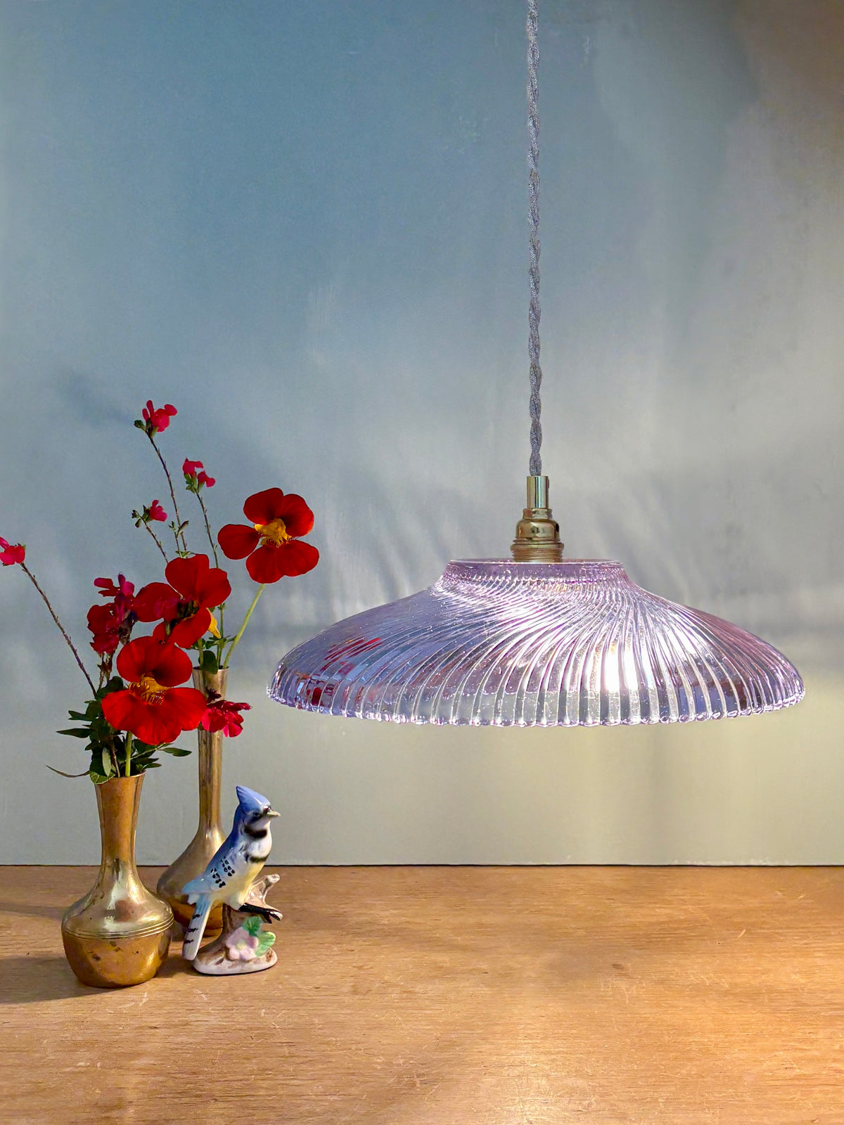 Suspension abat-jour vintage en verre violet - collection vaisselle -