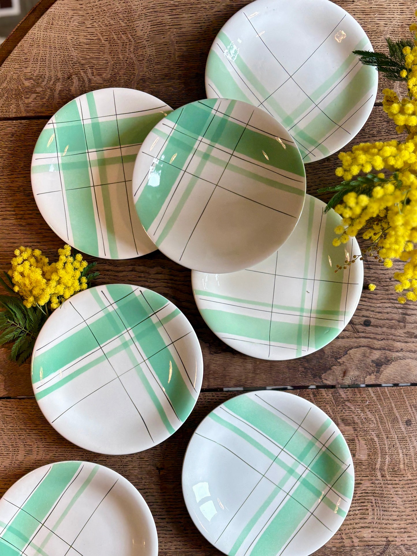 Lot de 7 assiettes à dessert vintage, modèle Montréal vert de Salins