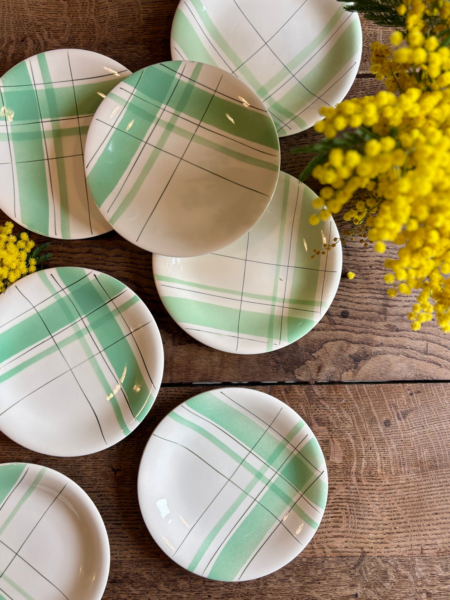 Lot de 7 assiettes à dessert vintage, modèle Montréal vert de Salins