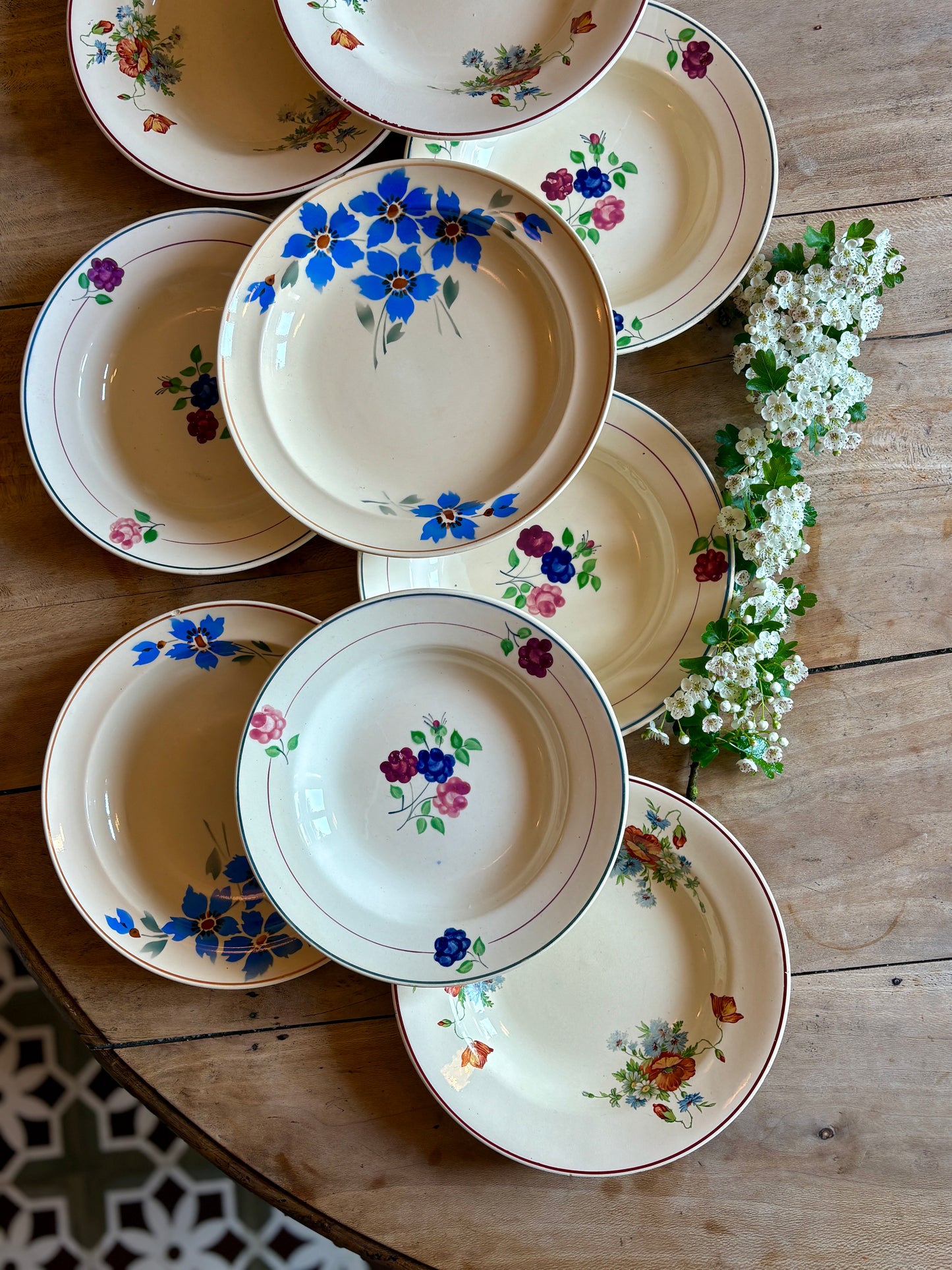 Lot de 10 assiettes creuses vintage dépareillées