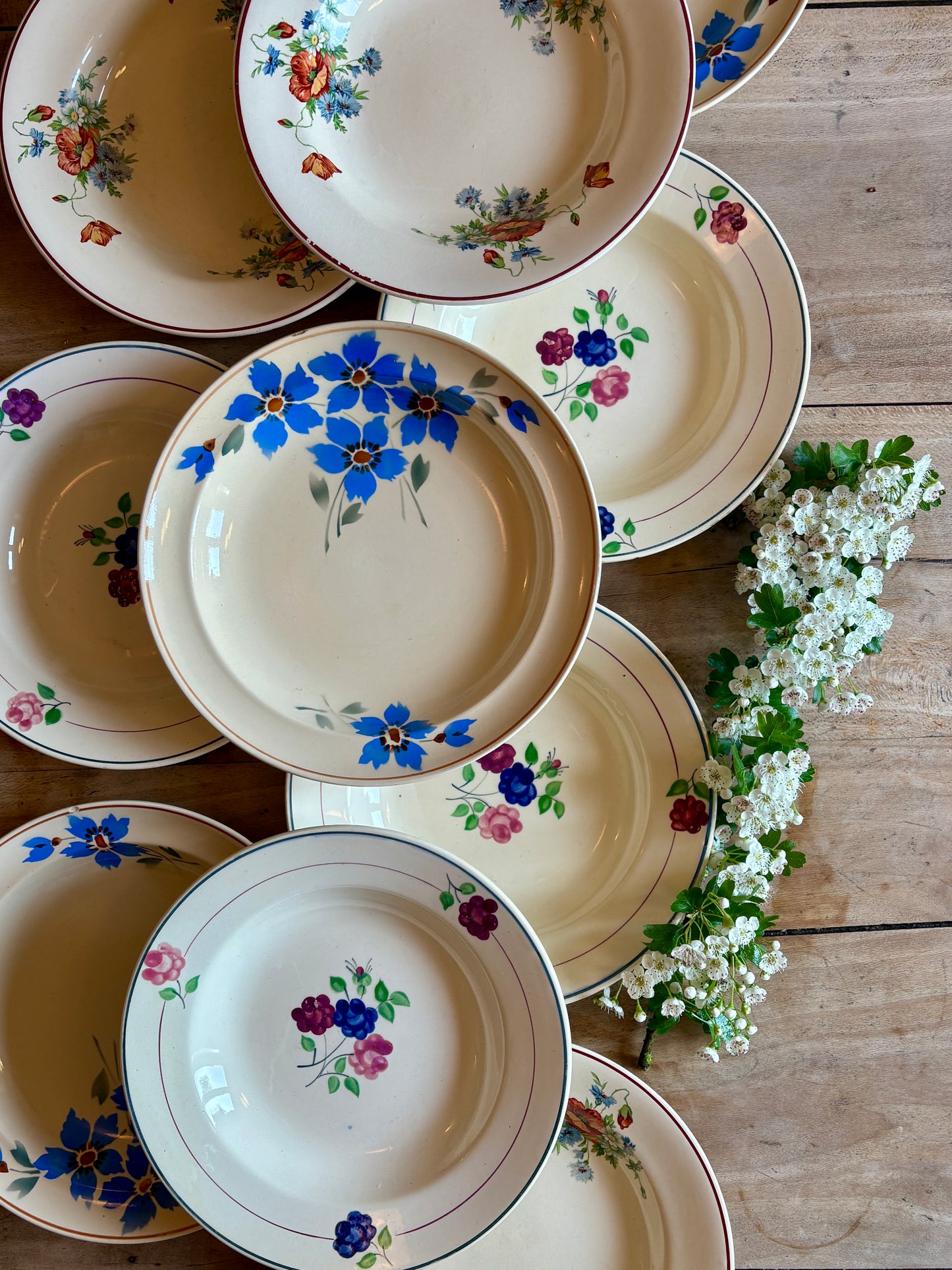 Lot de 10 assiettes creuses vintage dépareillées