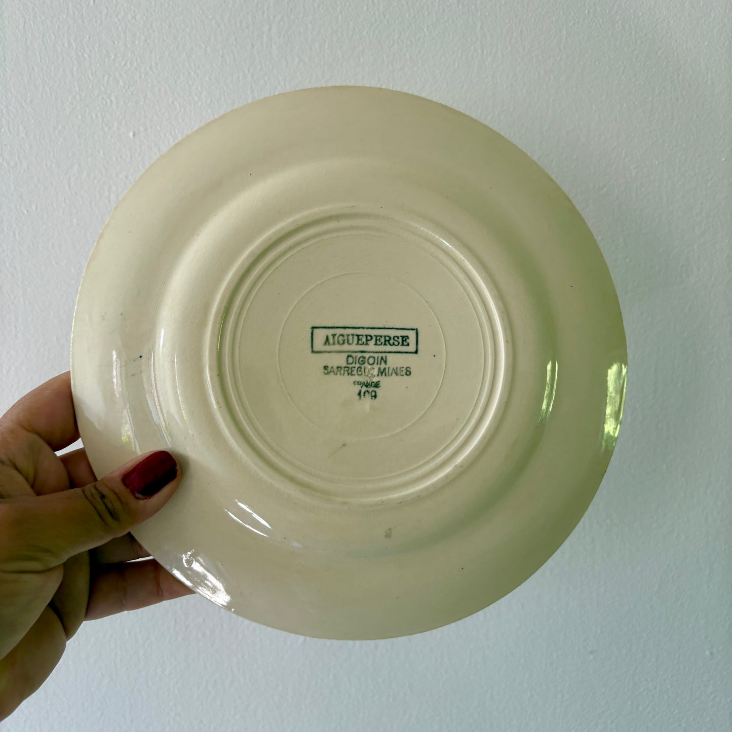Lot de 8 assiettes à dessert vintage dépareillées, Sousse et Aigueperse de Digoin Sarreguemines