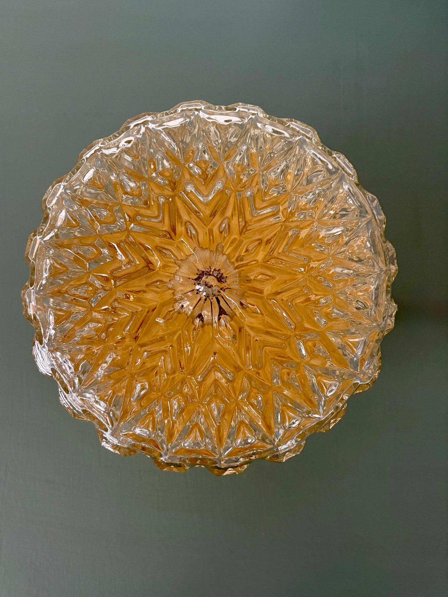 Applique ou plafonnier globe vintage en verre moulé (PT1)