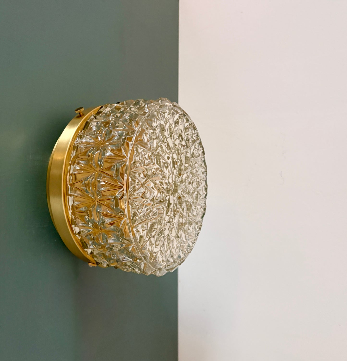 Applique ou plafonnier globe vintage en verre moulé (PT1)