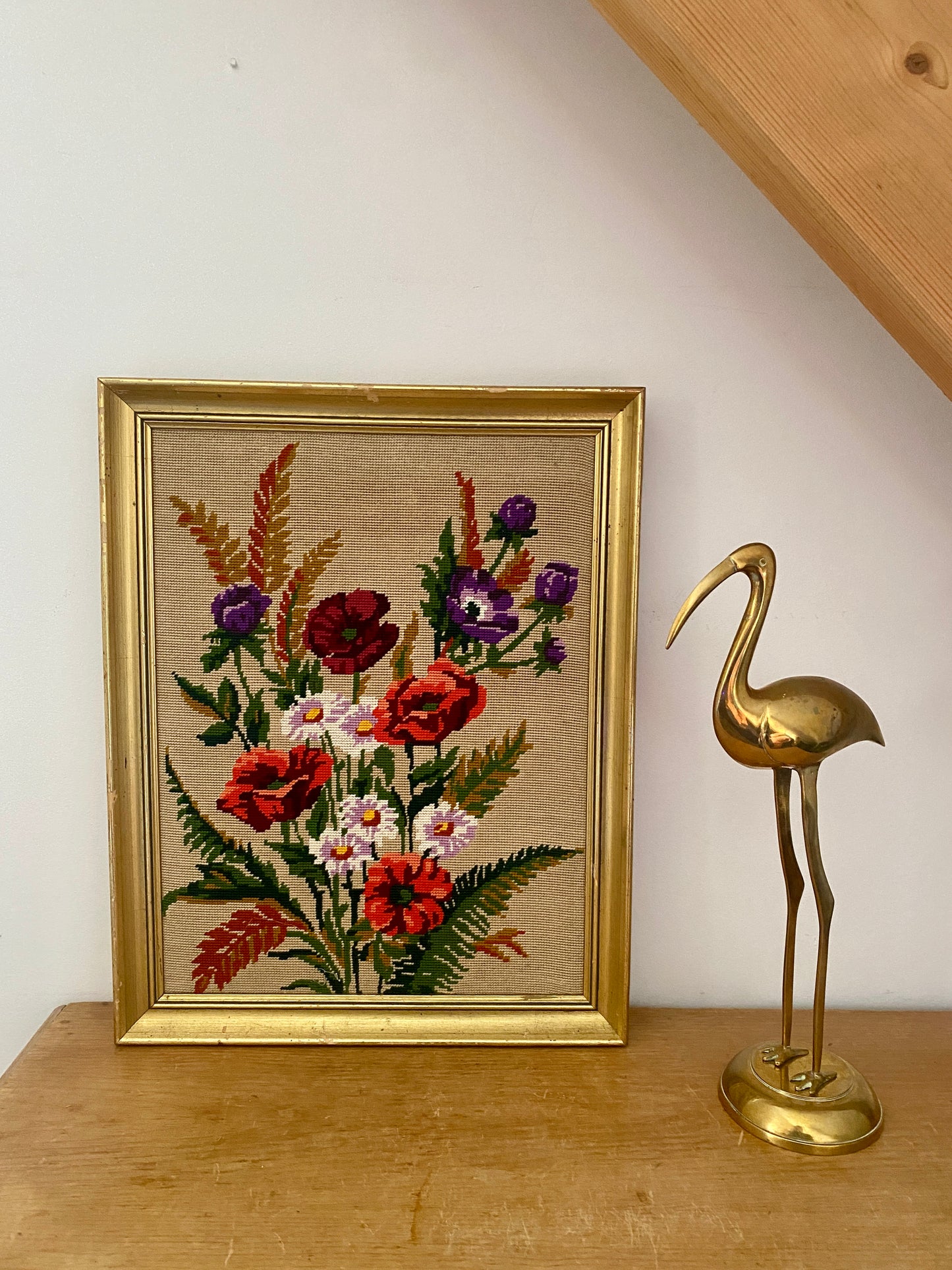 Canevas vintage bouquet de fleurs et cadre en bois doré