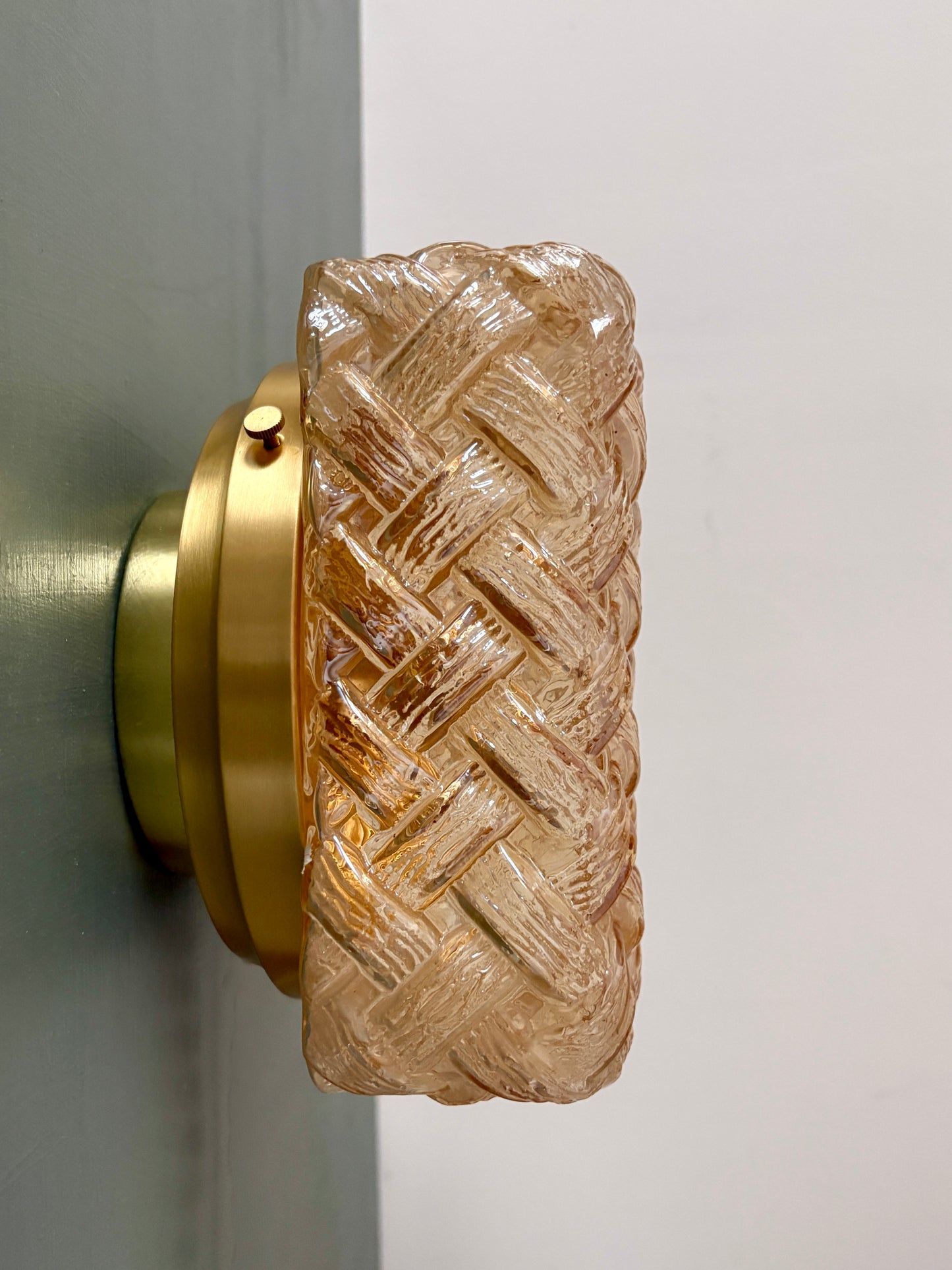 Applique ou plafonnier globe vintage en verre ambré