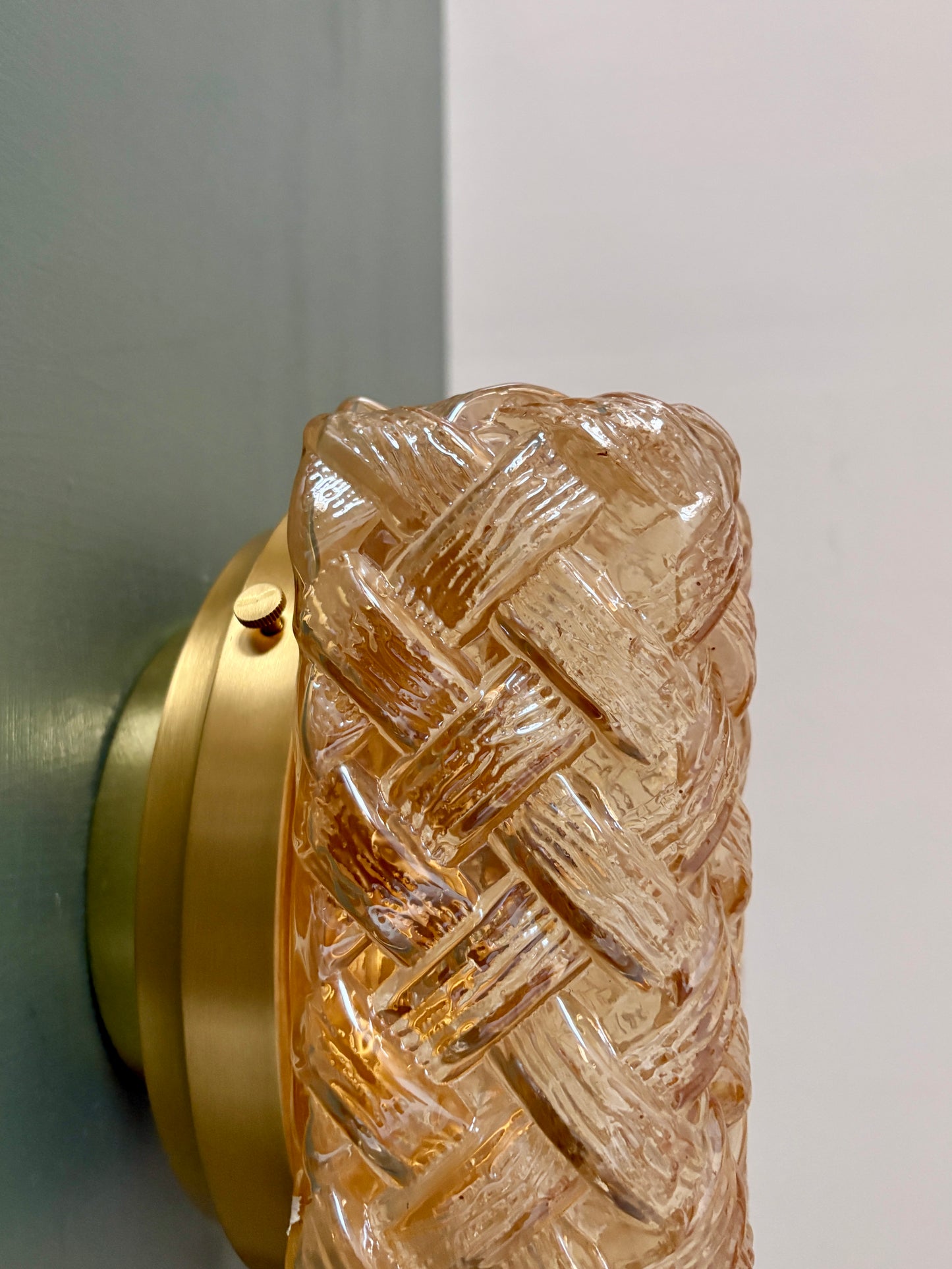 Applique ou plafonnier globe vintage en verre ambré