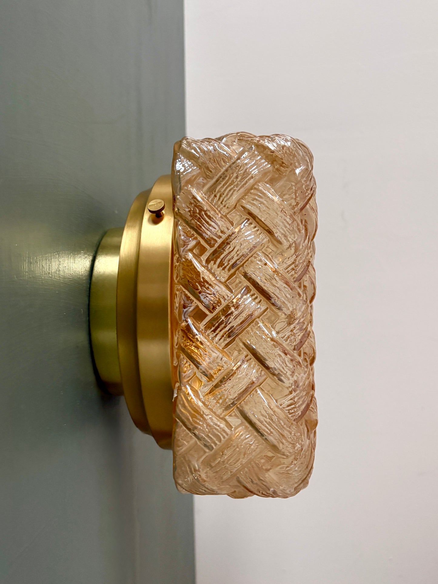 Applique ou plafonnier globe vintage en verre ambré