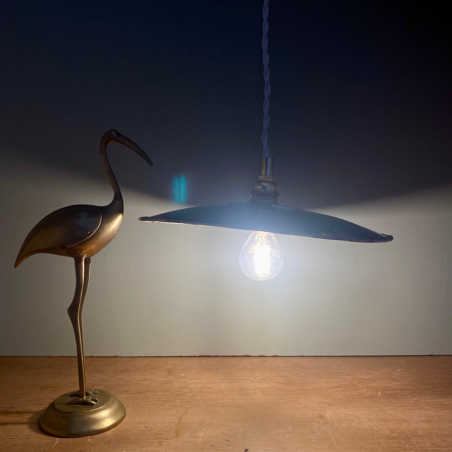 Suspension abat-jour vintage en tôle émaillée verte