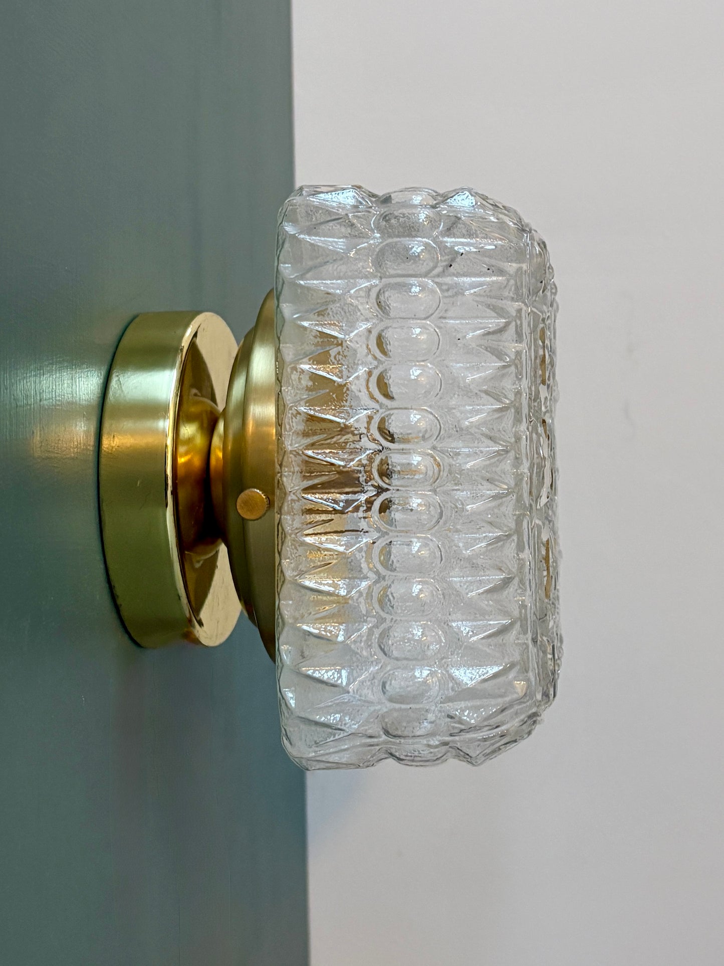 Applique ou plafonnier globe vintage carré en verre moulé