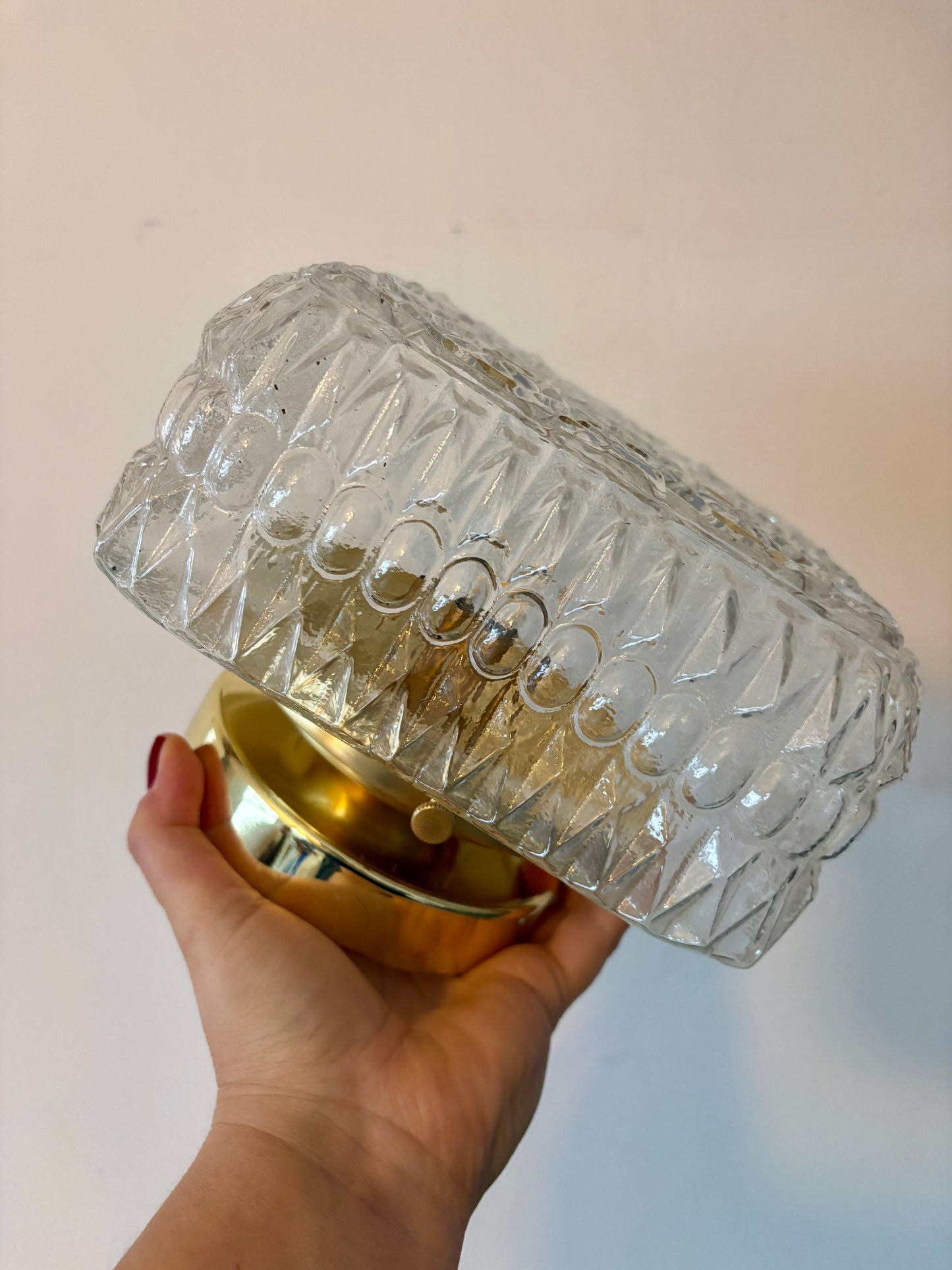 Applique ou plafonnier globe vintage carré en verre moulé