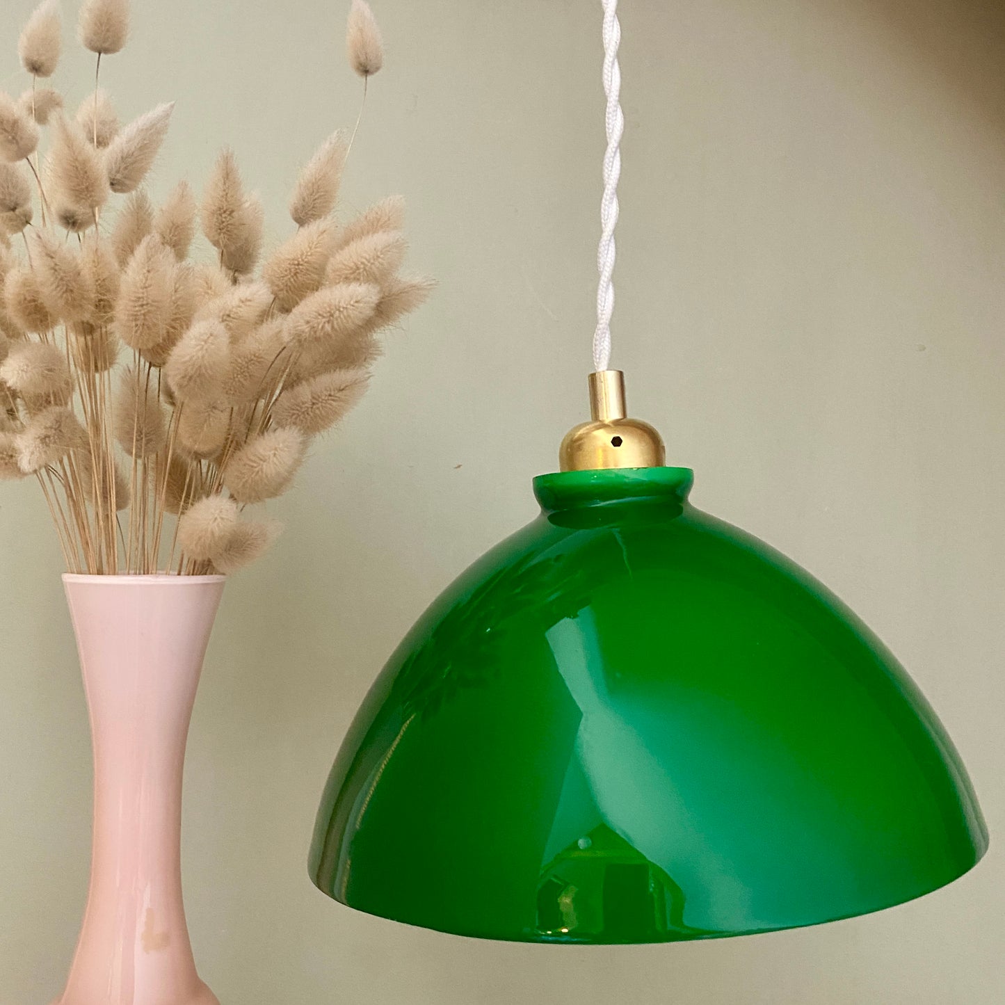 Suspension abat-jour vintage en opaline verte et blanche