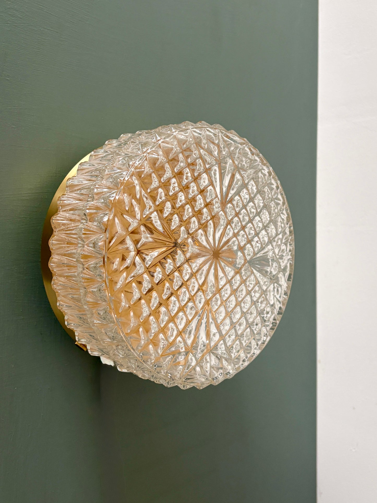 Applique ou plafonnier globe vintage en verre moulé (PT2)