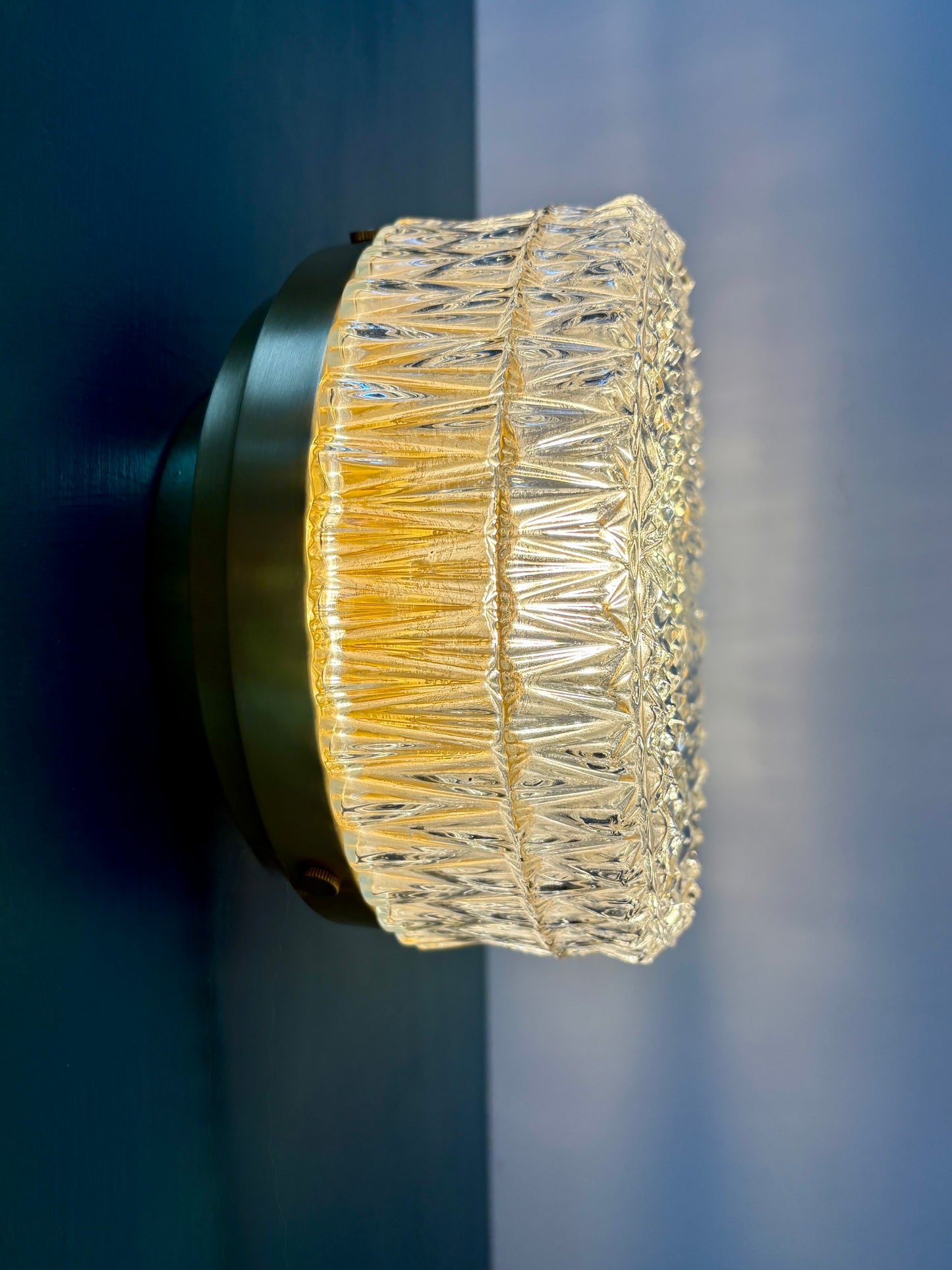 Applique ou plafonnier globe vintage en verre moulé (PT2)