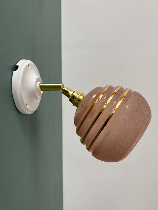 Applique globe vintage en verre granité rose et doré