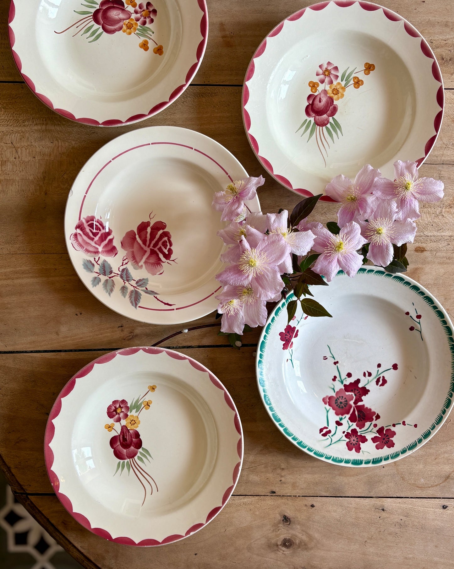 Lot de 6 assiettes creuses vintage dépareillées