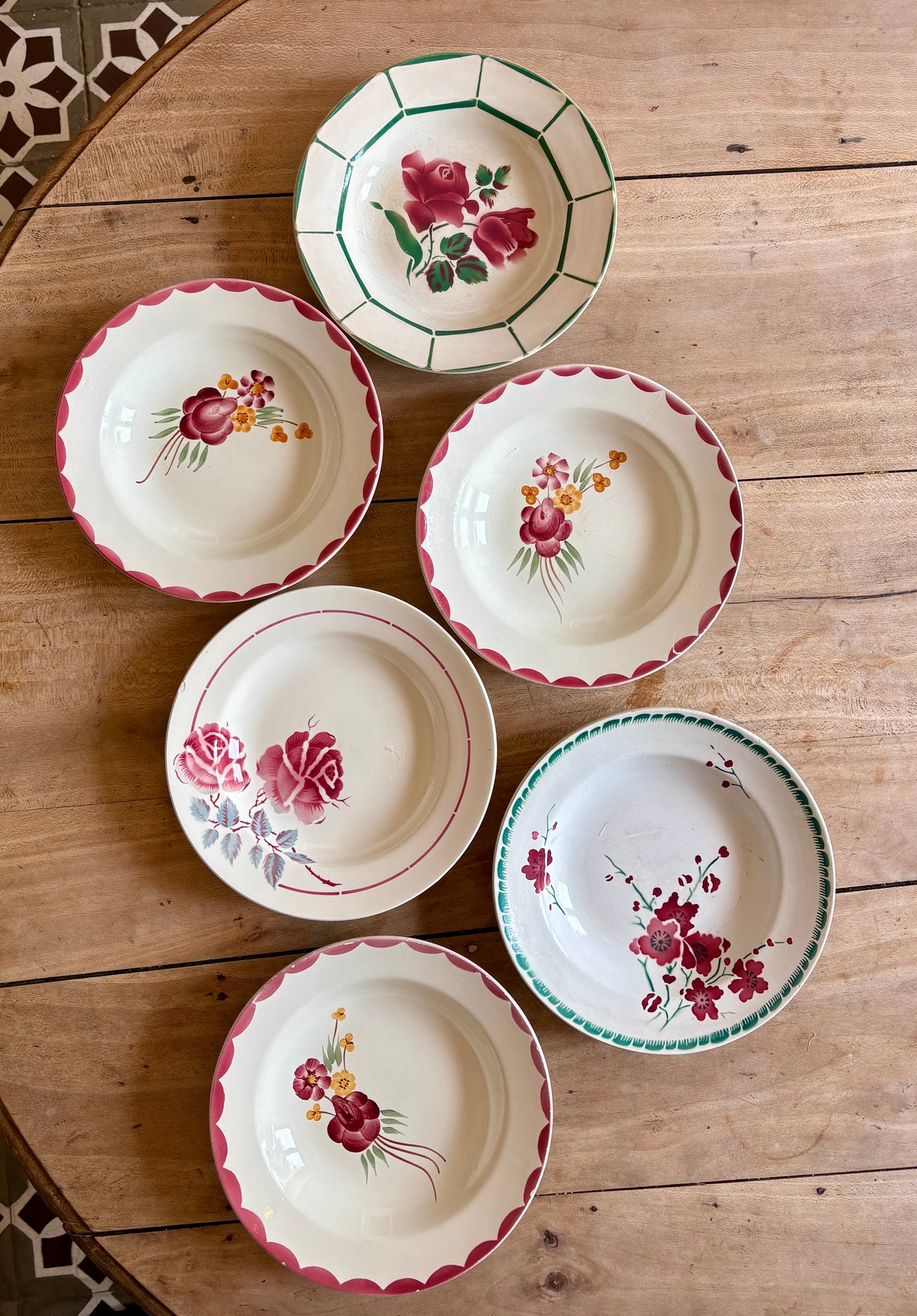 Lot de 6 assiettes creuses vintage dépareillées