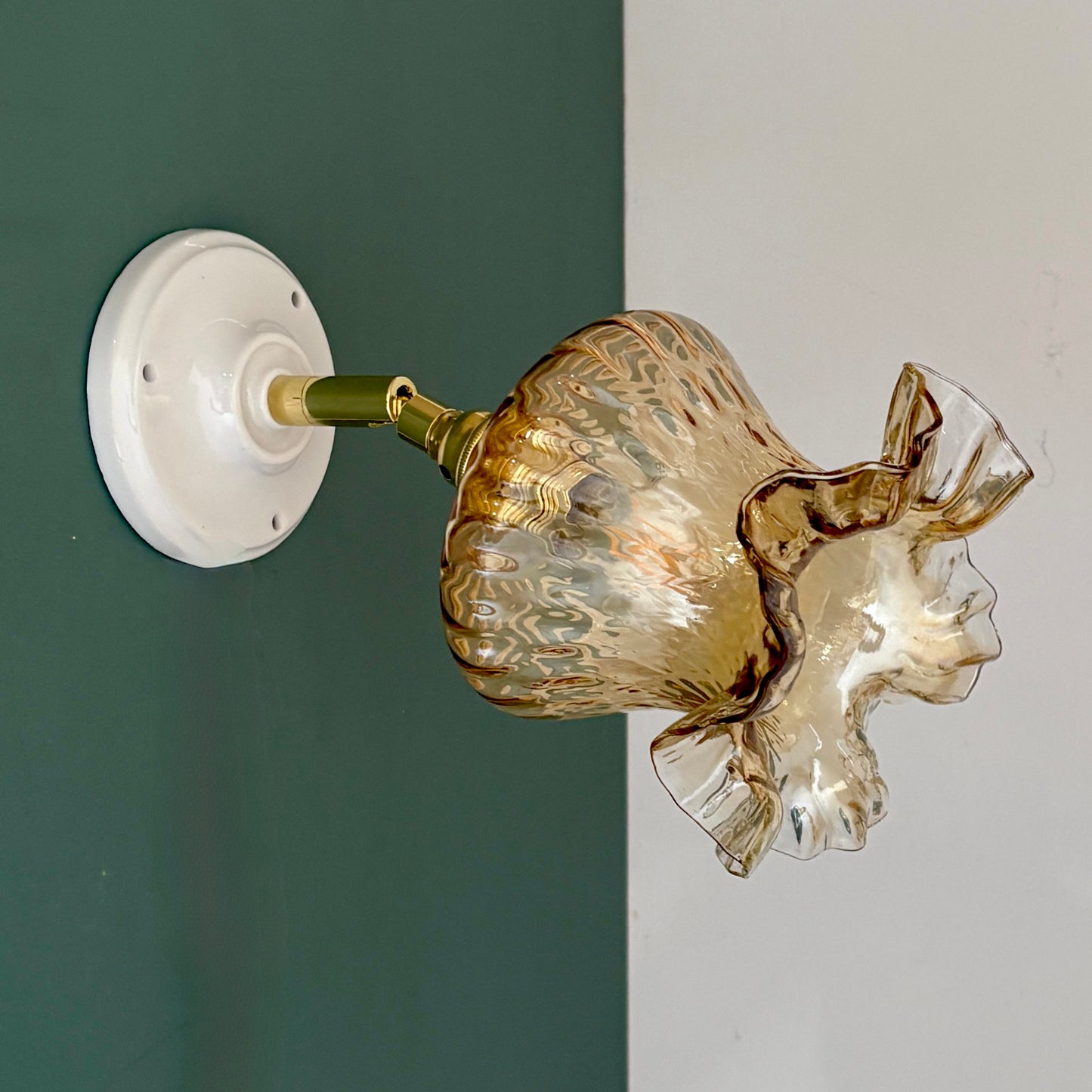 Applique tulipe vintage en verre ambré (AA1)