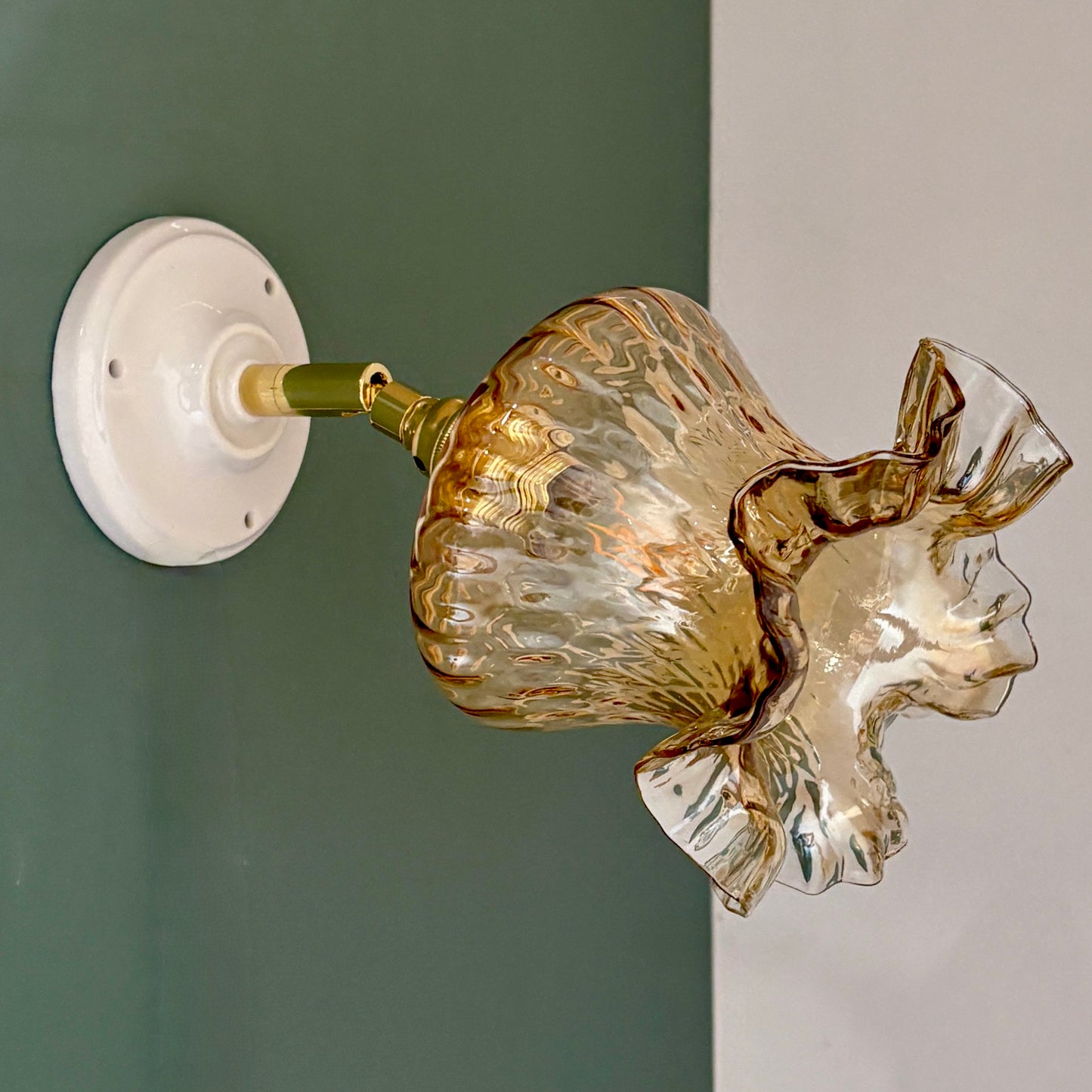 Applique tulipe vintage en verre ambré (AA1)