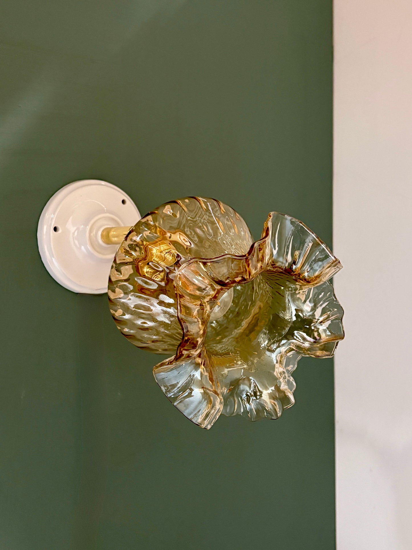 Applique tulipe vintage en verre ambré (AA1)