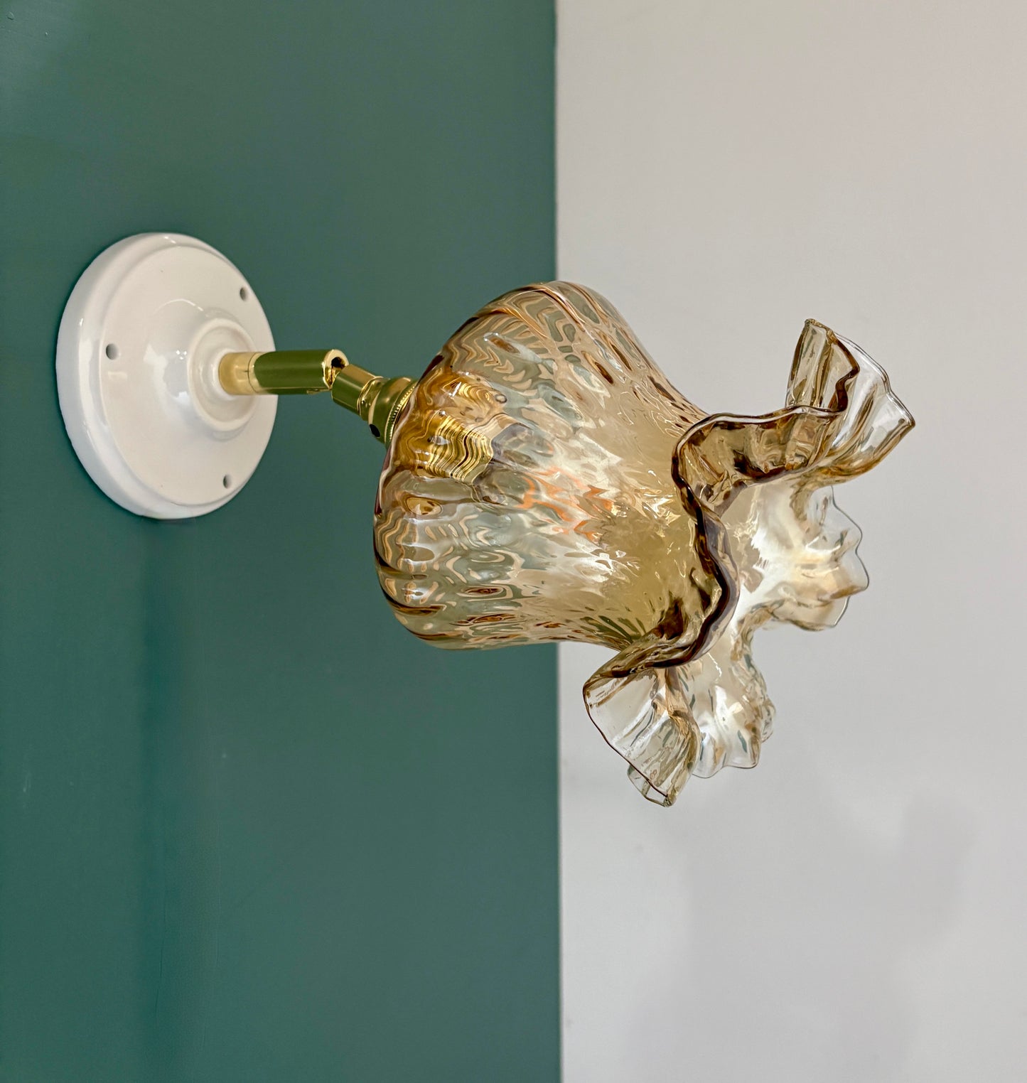 Applique tulipe vintage en verre ambré (AA1)