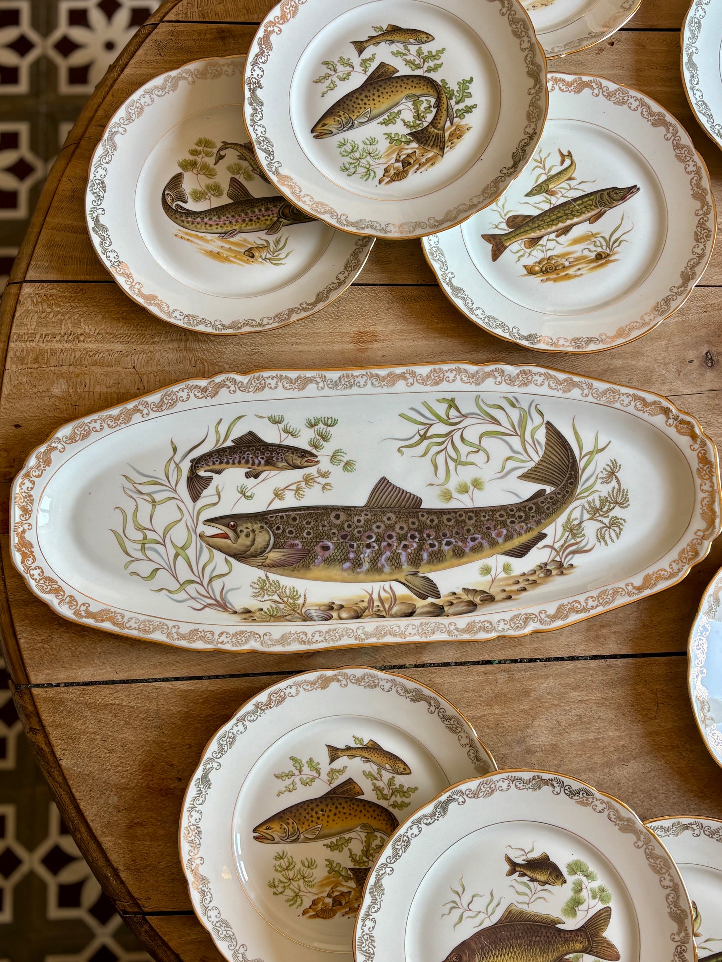 Service de table à poisson vintage en porcelaine