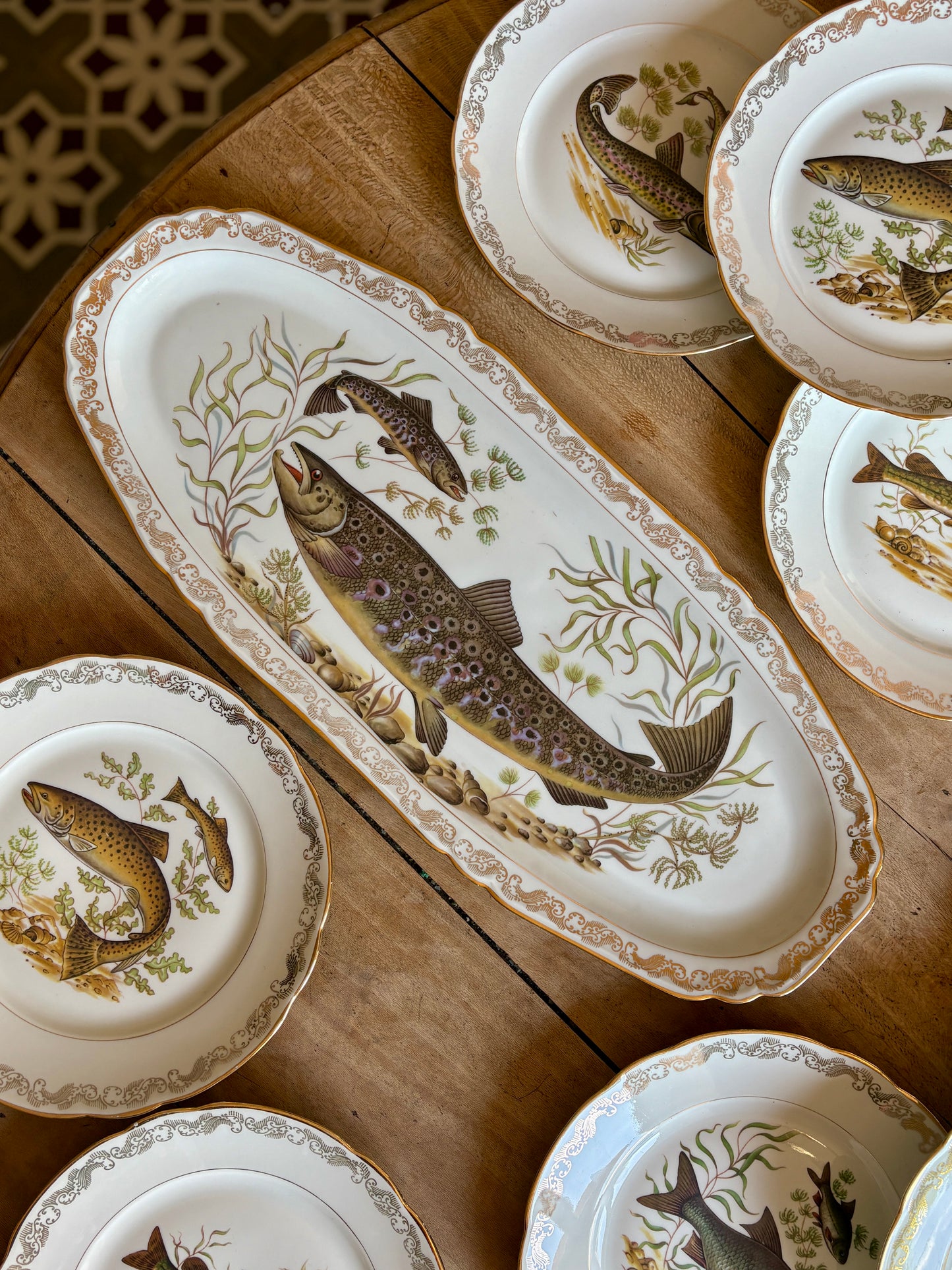 Service de table à poisson vintage en porcelaine