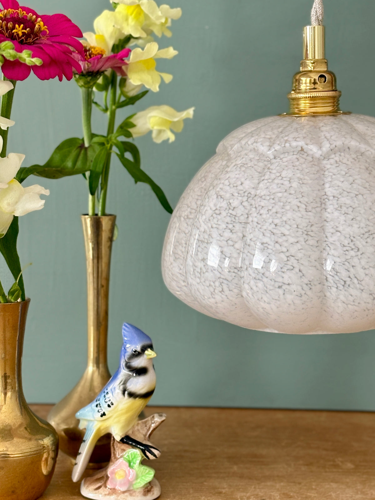 Suspension abat-jour vintage en verre de Clichy blanc