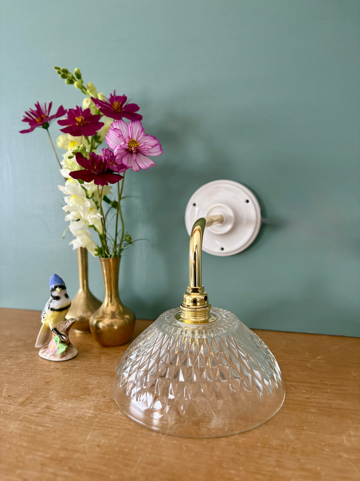 Applique coudée abat jour vintage en verre - collection vaisselle - (ACCV1)