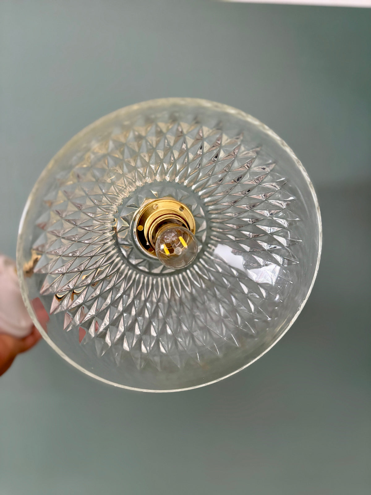Applique coudée abat jour vintage en verre - collection vaisselle - (ACCV1)