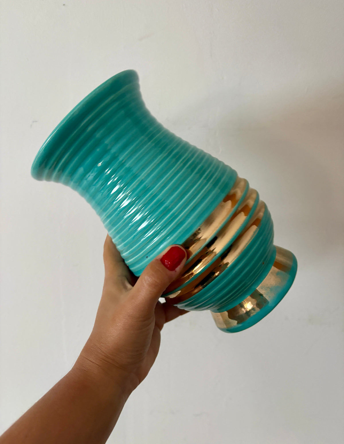 Vase vintage art déco en céramique bleue et dorée