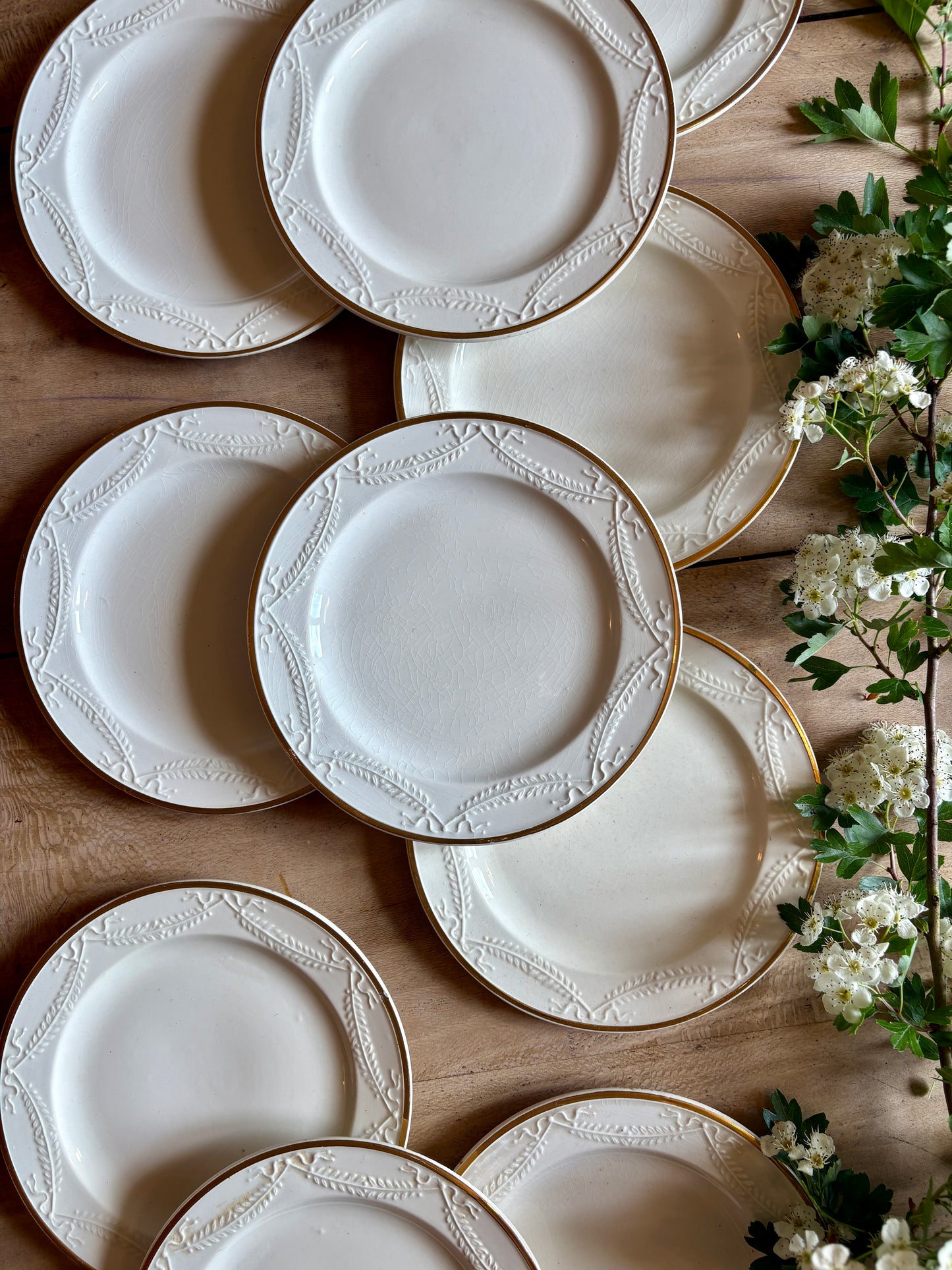 Lot de 12 assiettes à dessert anciennes modèle Rivoli de Badonvillier